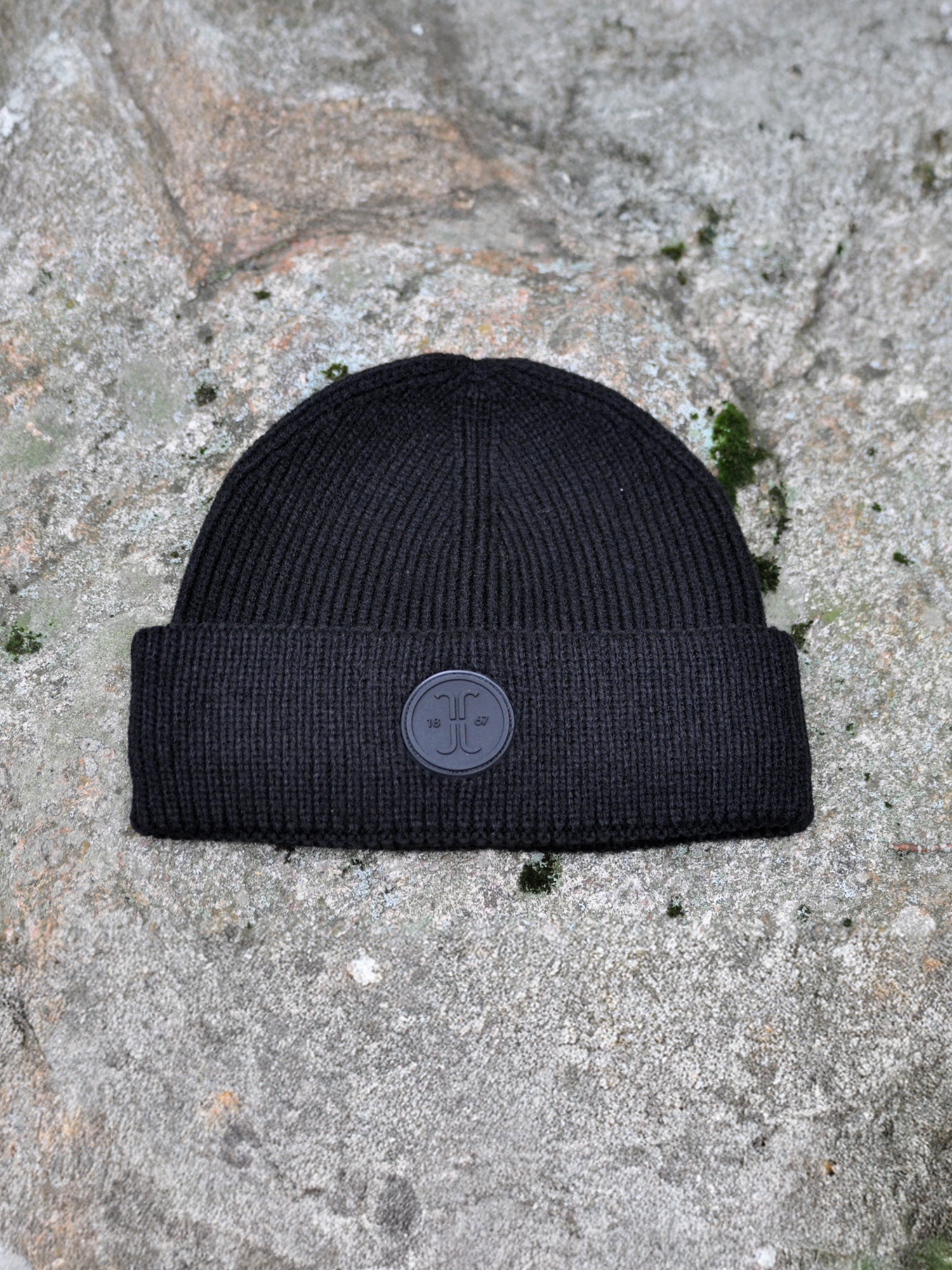 Lova Pipo Musta One Size