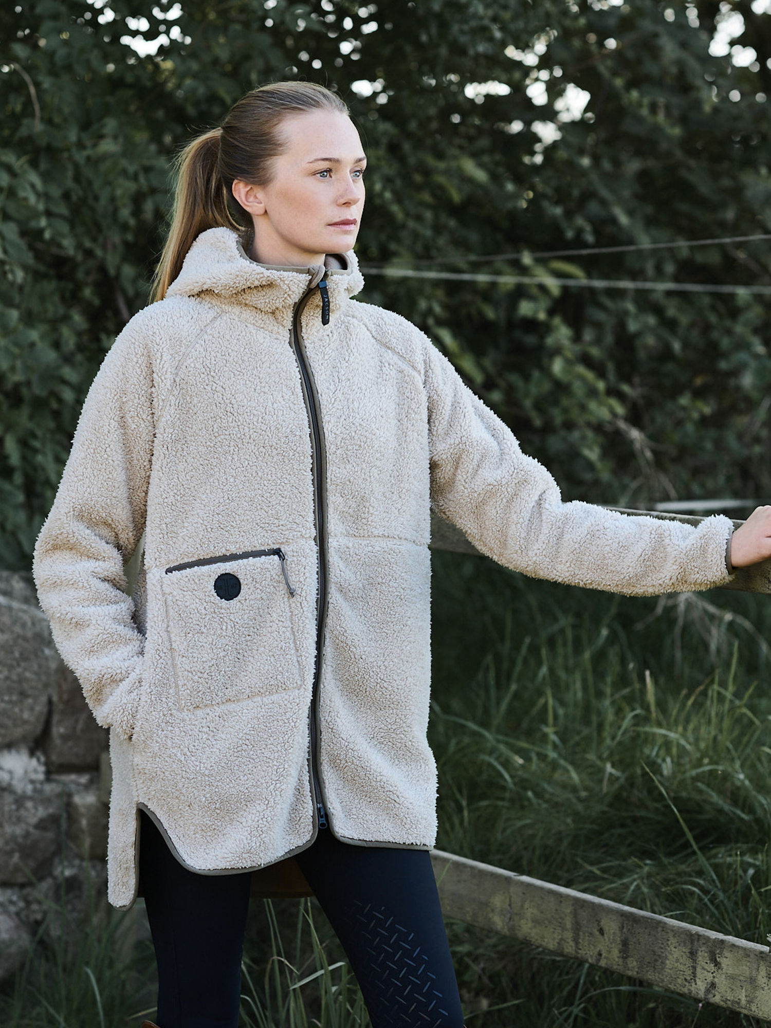 Nora teddytakki Beige